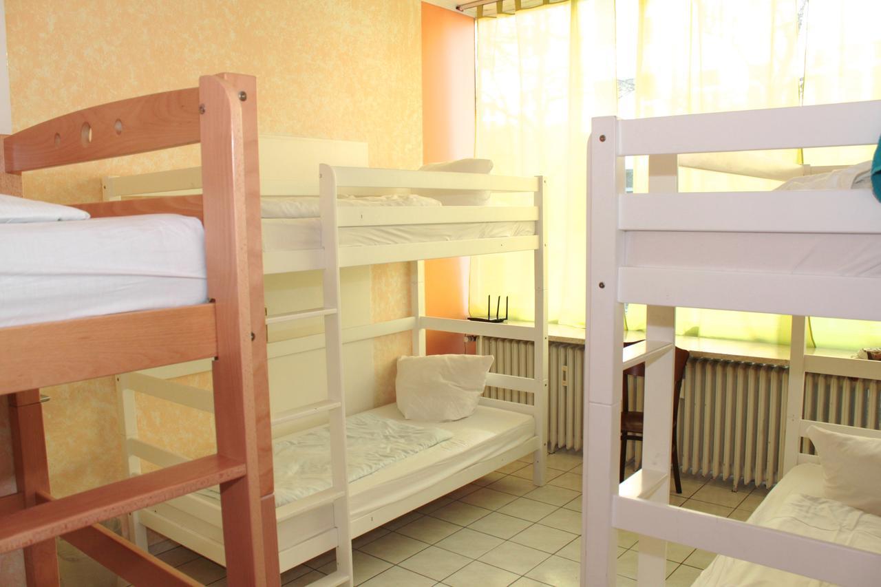 Bed 2 Am Kurfurstendamm Hostel *